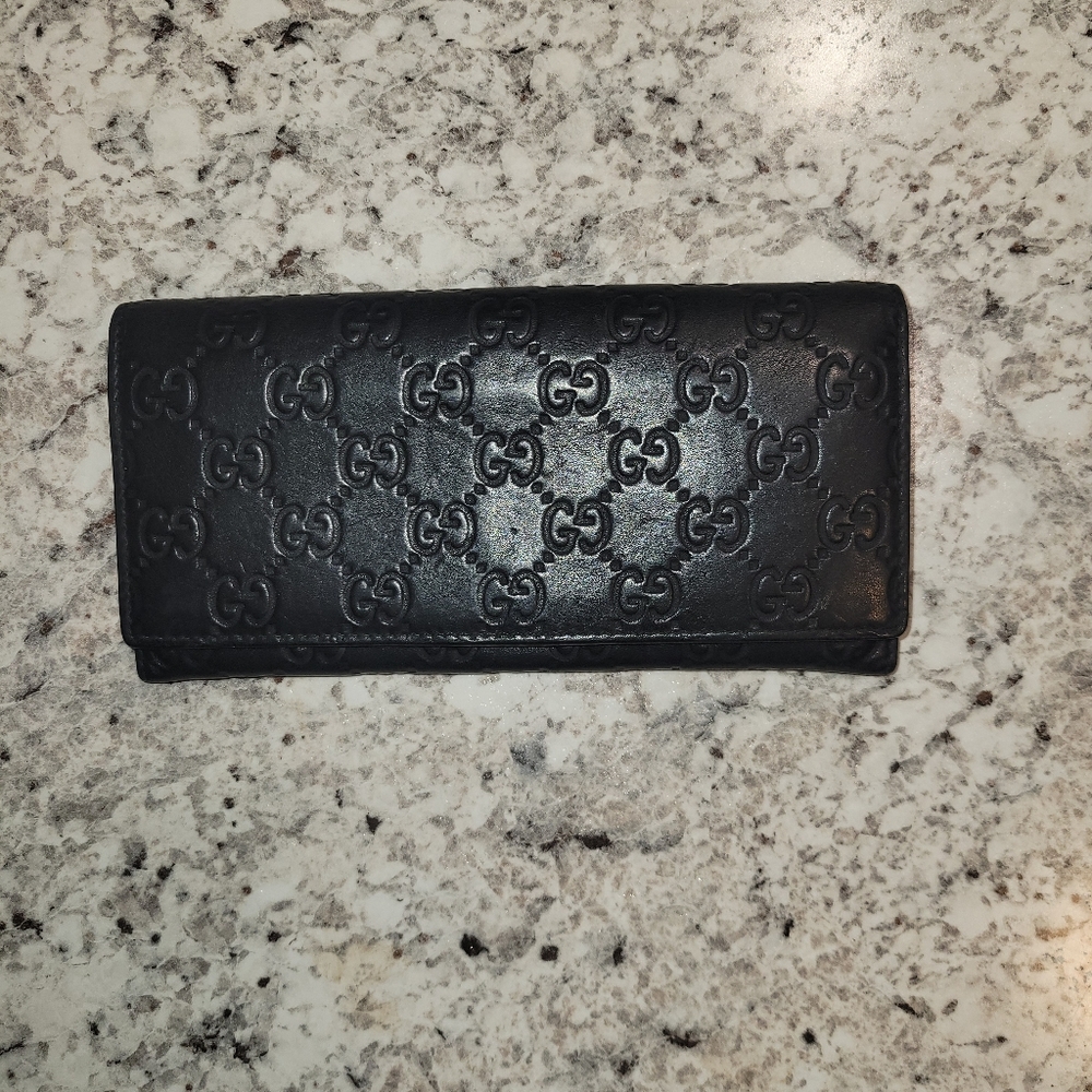 SOLD!!! Gucci 233154 GG Leather Continental Wallet